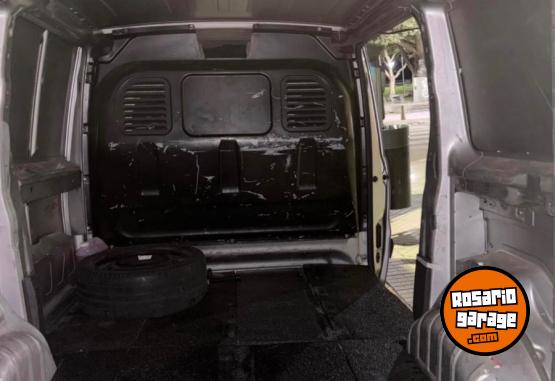 Utilitarios - Peugeot Expert 2012 Diesel 400Km - En Venta