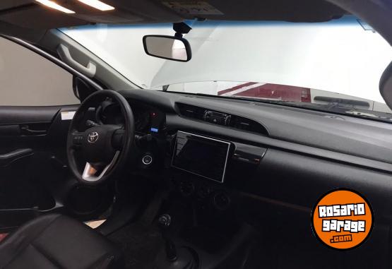 Camionetas - Toyota HILUX DX cabina Simple 2018 Diesel 89900Km - En Venta