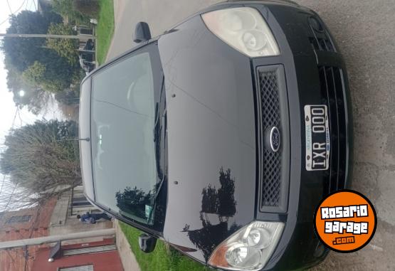 Autos - Ford 201p 2010 Diesel 196000Km - En Venta