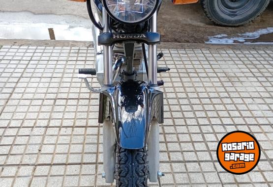Motos - Honda Cg titán 150 esd 2015 Nafta 28000Km - En Venta