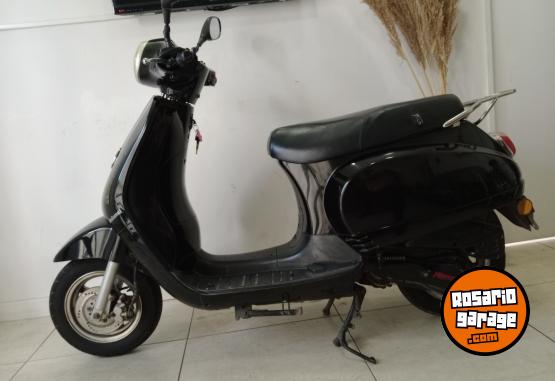 Motos - Motomel Strato 150 2014 Nafta 19800Km - En Venta