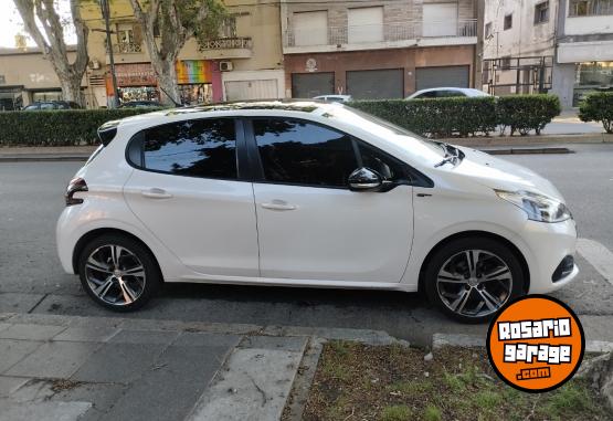 Autos - Peugeot 208 GT 2017 Nafta 115000Km - En Venta