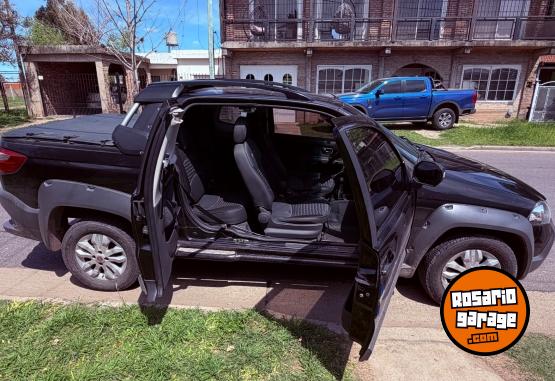 Camionetas - Fiat Strada 2017 Nafta 93000Km - En Venta