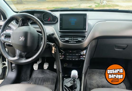 Autos - Peugeot 2008 thp 2018 Nafta 52500Km - En Venta