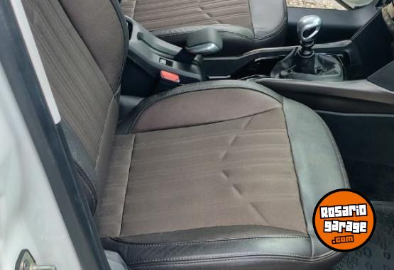 Autos - Peugeot 2008 thp 2018 Nafta 52500Km - En Venta