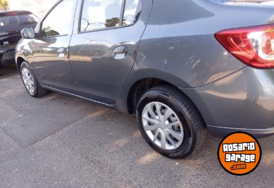 Autos - Renault Logan 2018 Nafta 54000Km - En Venta