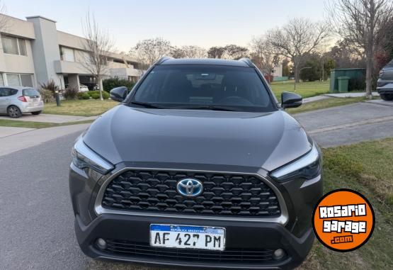 Autos - Toyota Corolla cross XEI hibirda 2022 Electrico / Hibrido 85000Km - En Venta