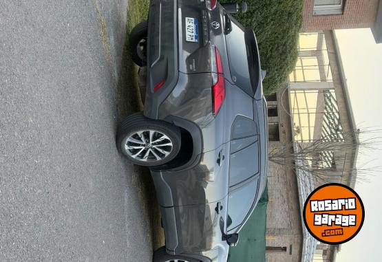 Autos - Toyota Corolla cross XEI hibirda 2022 Electrico / Hibrido 85000Km - En Venta