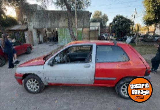 Autos - Renault Clio 1996 GNC 185000Km - En Venta