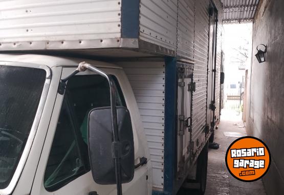 Camiones y Grúas - Vendo-permuto - En Venta