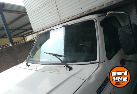 Camiones y Grúas - Vendo-permuto - En Venta