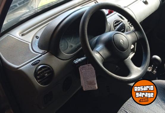 Utilitarios - Renault KANGOO 2004 Diesel 1Km - En Venta