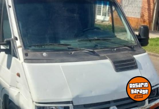 Utilitarios - Renault Rodeo 1997 Diesel 300000Km - En Venta