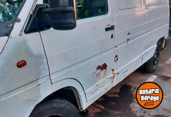 Utilitarios - Renault Rodeo 1997 Diesel 300000Km - En Venta