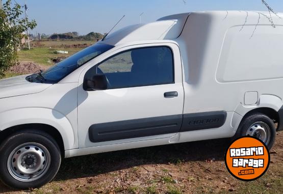 Utilitarios - Fiat Fiorino 2021 GNC 124000Km - En Venta