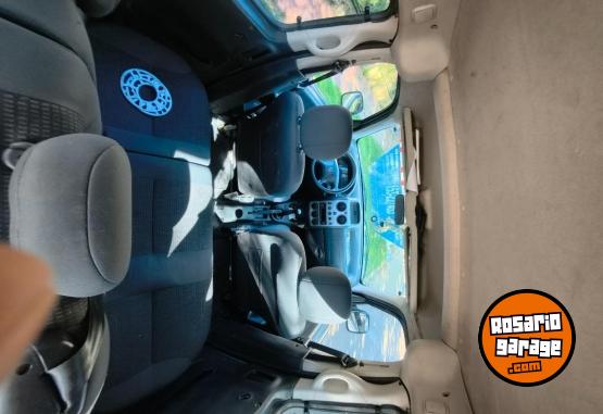 Utilitarios - Peugeot Partner Patagónica 155 2019 Nafta 170000Km - En Venta