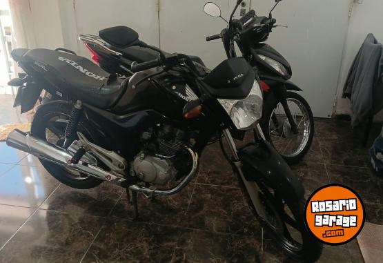 Motos - Honda Titan 2016 Nafta 16000Km - En Venta