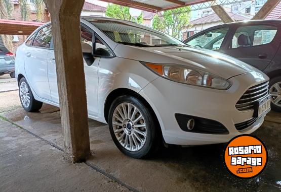 Autos - Ford Fiesta kinetic SE plus 2016 Nafta 74500Km - En Venta