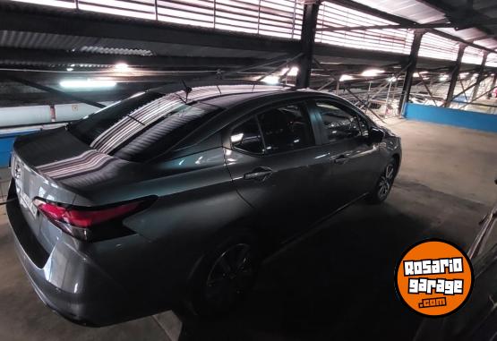 Autos - Nissan Versa 2022 Nafta 8900Km - En Venta