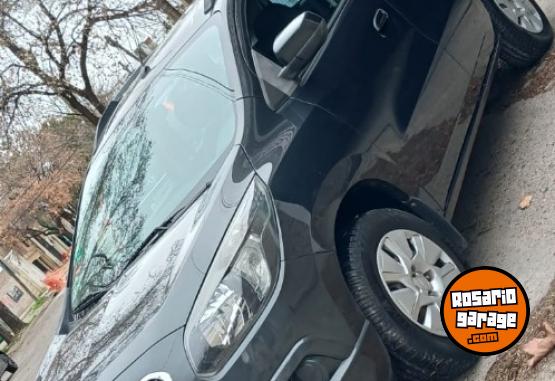 Autos - Chevrolet Spin lt 5 asientos 2016 Nafta 120000Km - En Venta