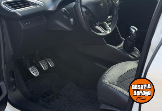 Autos - Peugeot 208 2016 Nafta 90000Km - En Venta