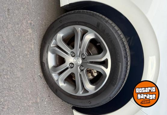 Autos - Peugeot 208 2016 Nafta 90000Km - En Venta