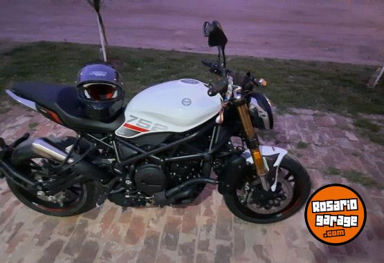 Motos - Benelli 752s 2022 Nafta 2500Km - En Venta