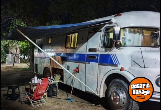 Camiones y Grúas - Motorhome Mercedes Benz 1112 - En Venta