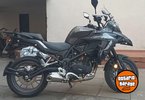Motos - Benelli TRK 502 2024 Nafta 2950Km - En Venta