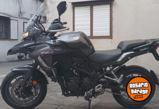 Motos - Benelli TRK 502 2024 Nafta 2950Km - En Venta