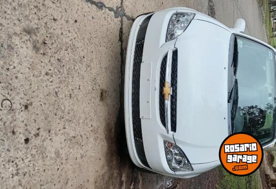 Autos - Chevrolet Classic 2011 GNC 250000Km - En Venta