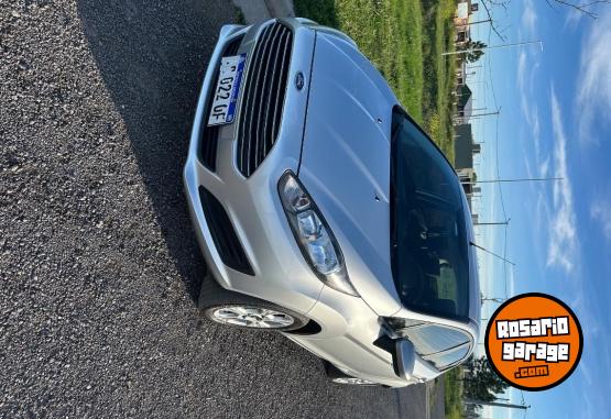Autos - Ford Ford fiesta kinetic S plu 2017 Nafta 146000Km - En Venta
