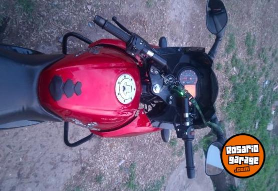 Motos - Bajaj Rouser 220F 2012 Nafta 25000Km - En Venta