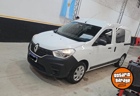 Utilitarios - Renault KANGOO CONFORD 1.6 2022 GNC 120000Km - En Venta