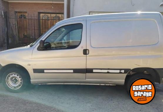 Utilitarios - Peugeot Partner HDI 1.6 2013 Diesel 264000Km - En Venta