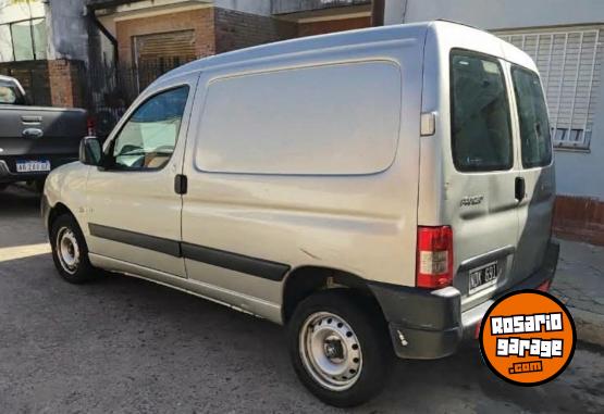 Utilitarios - Peugeot Partner HDI 1.6 2013 Diesel 264000Km - En Venta