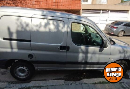 Utilitarios - Peugeot Partner HDI 1.6 2013 Diesel 264000Km - En Venta