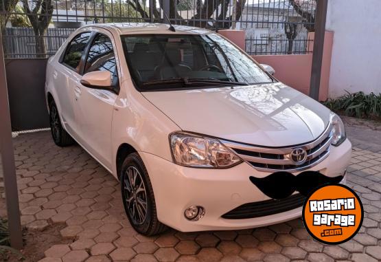 Autos - Toyota Etios 2016 Nafta 128000Km - En Venta