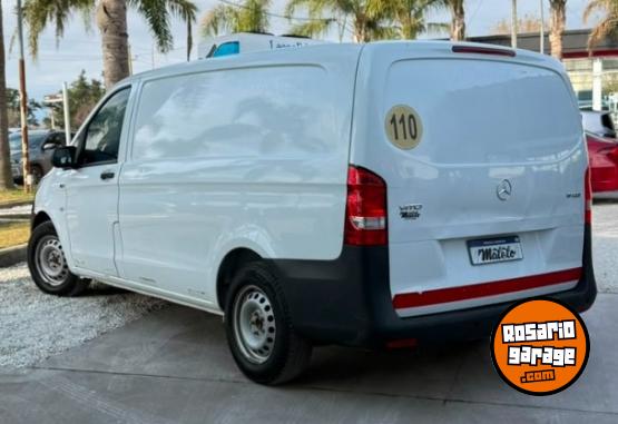 Utilitarios - Mercedes Benz VITO 111CDI FURGON E/FRI0 2017 Diesel  - En Venta