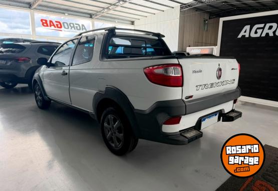 Camionetas - Fiat Strada Trekking 2018 Nafta 151000Km - En Venta
