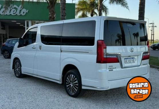 Utilitarios - Toyota HIACE WANGO 2.8 TDI 2021 Diesel 140000Km - En Venta