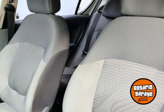 Autos - Fiat PALIO ATTRACTIVE 1.4 2016 Nafta 77000Km - En Venta