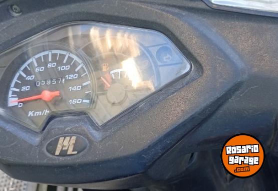 Motos - Motomel Blitz 2025 Nafta 5000Km - En Venta
