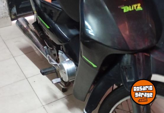 Motos - Motomel Blitz 2025 Nafta 5000Km - En Venta