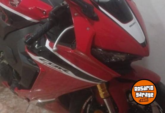 Motos - Honda Cbr100 2018 Nafta 19000Km - En Venta