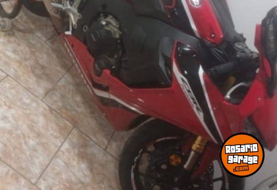 Motos - Honda Cbr100 2018 Nafta 19000Km - En Venta