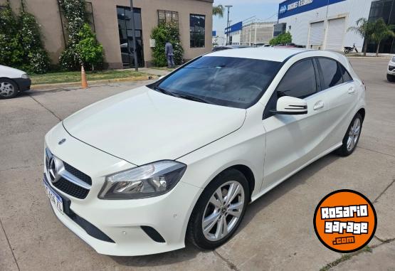 Autos - Mercedes Benz A200 Urban 2018 Nafta 87500Km - En Venta
