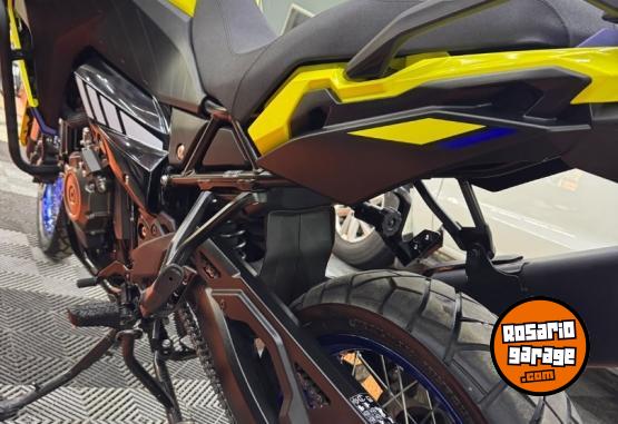 Motos - Suzuki VSTROM 800 2026 Nafta 3900Km - En Venta
