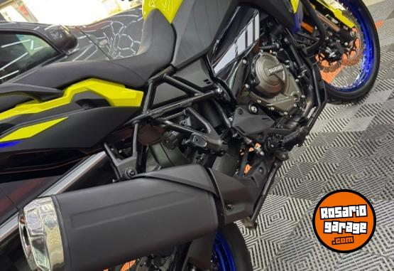 Motos - Suzuki VSTROM 800 2026 Nafta 3900Km - En Venta