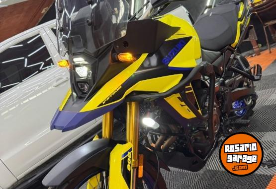 Motos - Suzuki VSTROM 800 2026 Nafta 3900Km - En Venta